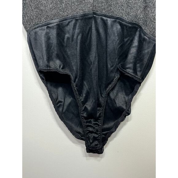 Pamela Dennis VTG Cashmere Gray Ribbed Beaded Sweater One Piece Body Suit M - Picture 4 of 7